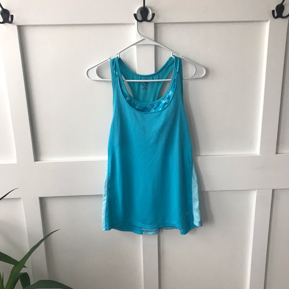Athletic tank top